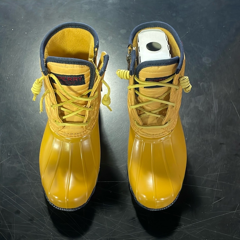 Sperry Top-Sider - Womens Saltwater Nylon Boots, size 5 US womens, color yellow. - Picture 2 of 6